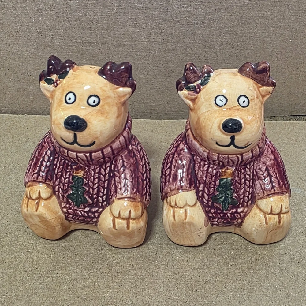 Reindeer W Tree Sweater Salt Pepper Shaker Set Holiday Christmas